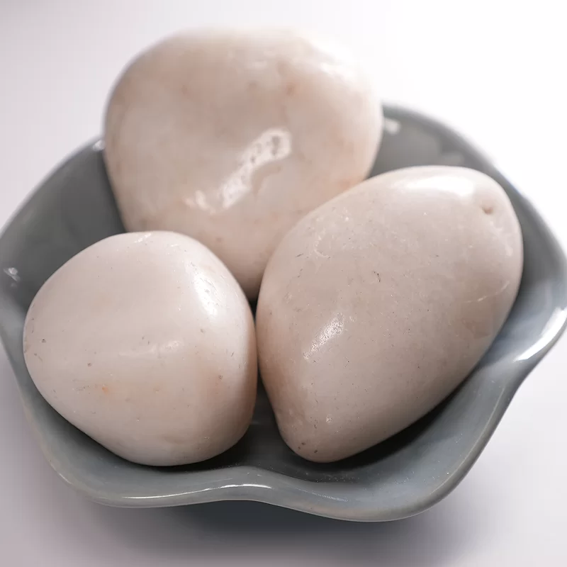 Đá cuội đầy màu sắc tự nhiên / trắng / đen / vàng cho cảnh quan công viên