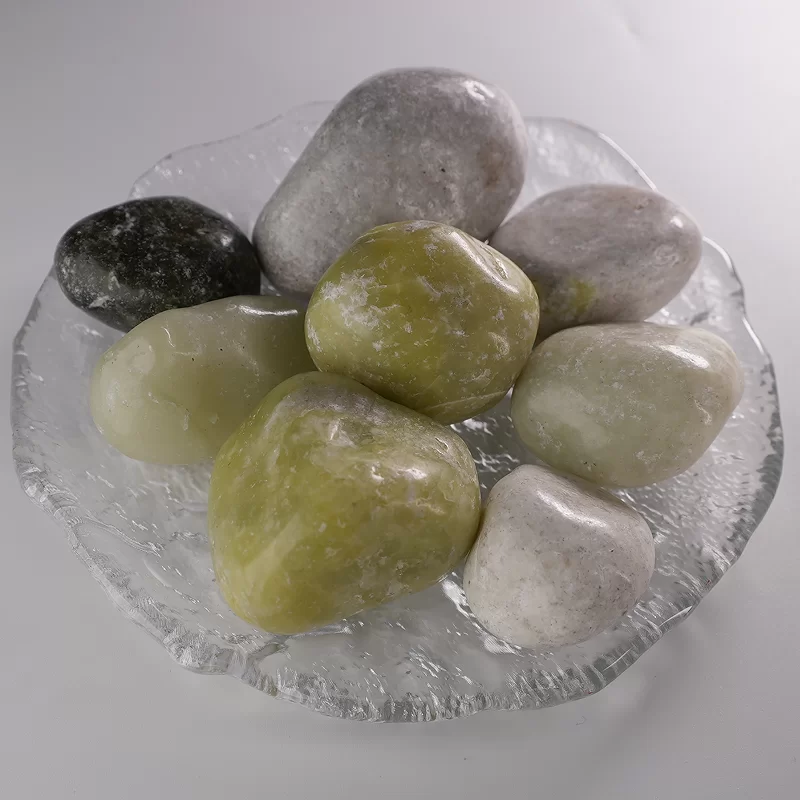 Đá cuội đầy màu sắc tự nhiên / trắng / đen / vàng cho cảnh quan công viên